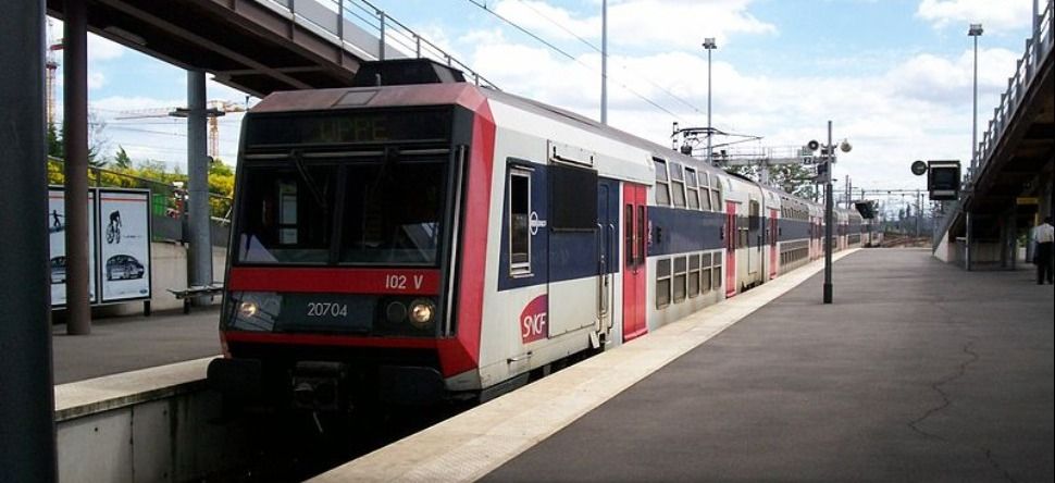 SNCF : la liaison directe du RER D entre Malesherbes et ...
